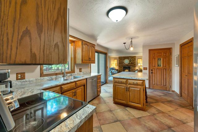 3026 OPEN GATE TRAIL, Green Bay, WI 54313