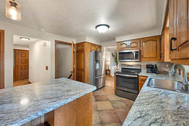 3026 OPEN GATE TRAIL, Green Bay, WI 54313