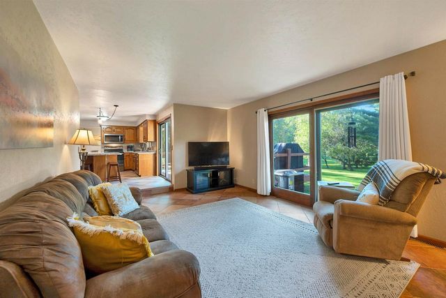 3026 OPEN GATE TRAIL, Green Bay, WI 54313