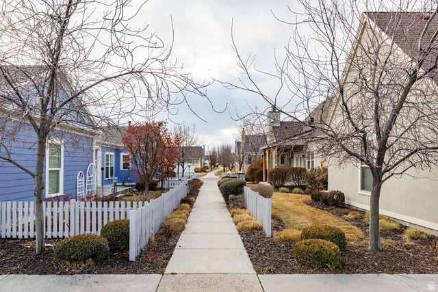 11067 S CASCABEL DR, South Jordan, UT 84009