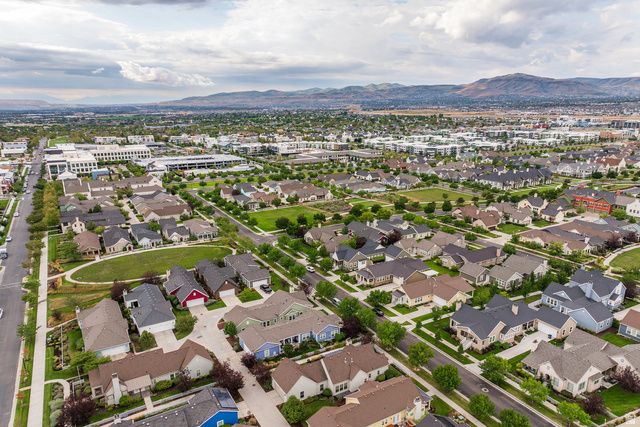 11067 S CASCABEL DR, South Jordan, UT 84009