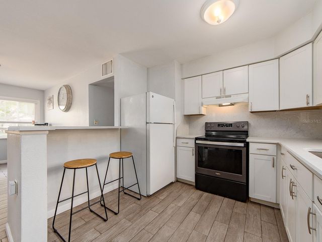 8194 65TH STREET N, Pinellas Park, FL 33781