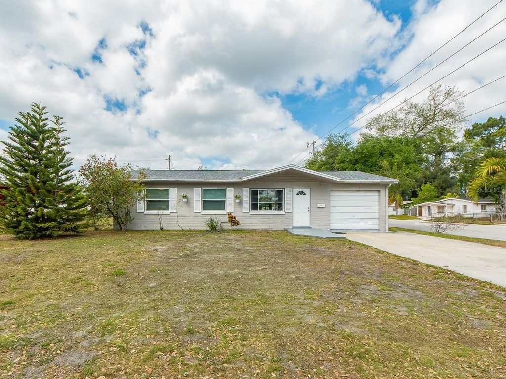 8194 65TH STREET N, Pinellas Park, FL 33781