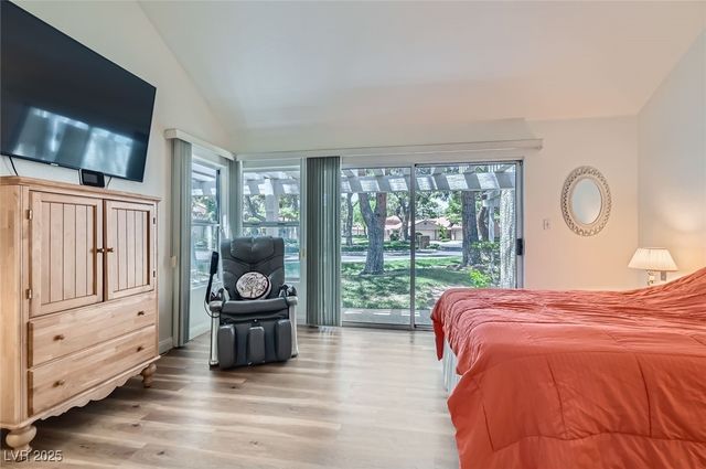 7068 Bright Springs Court, Las Vegas, NV 89113