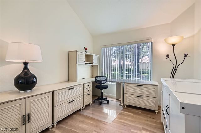 7068 Bright Springs Court, Las Vegas, NV 89113