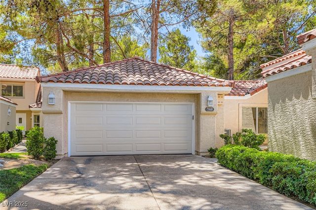 7068 Bright Springs Court, Las Vegas, NV 89113