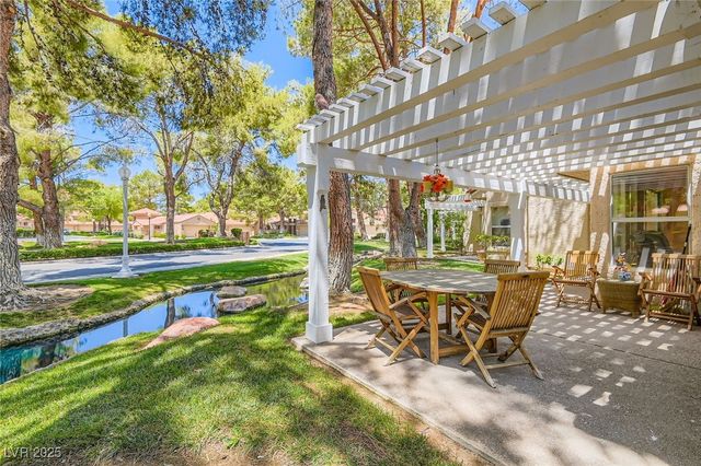 7068 Bright Springs Court, Las Vegas, NV 89113