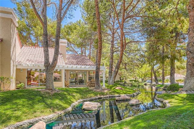 7068 Bright Springs Court, Las Vegas, NV 89113