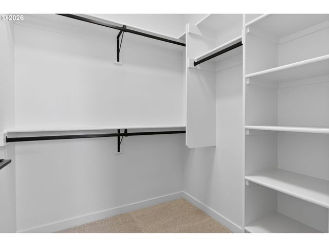 15611 Se MEADOWLARK Ln, Milwaukie, OR 97267