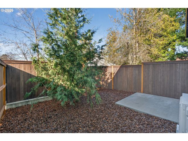 15611 Se MEADOWLARK Ln, Milwaukie, OR 97267