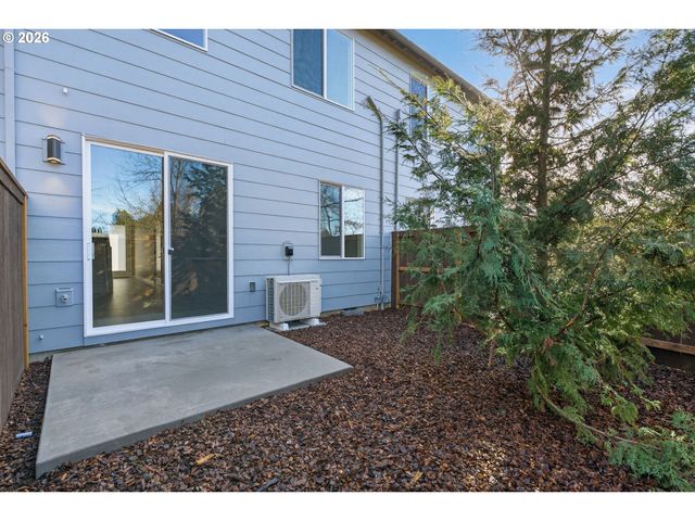 15611 Se MEADOWLARK Ln, Milwaukie, OR 97267