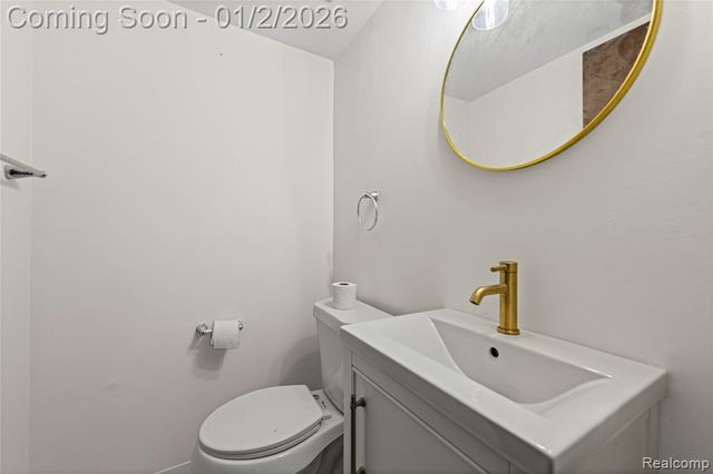 29792 City Center Drive, Warren, MI 48093