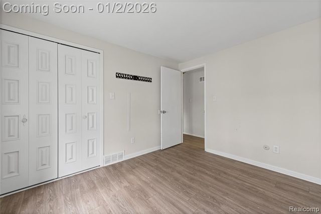 29792 City Center Drive, Warren, MI 48093