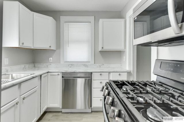 4546 N 41st Street, Omaha, NE 68111