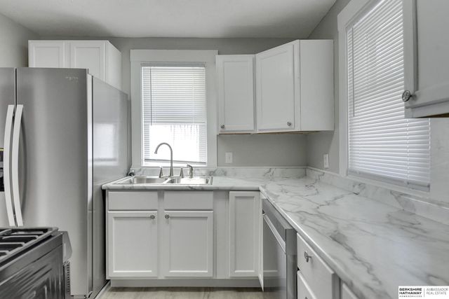 4546 N 41st Street, Omaha, NE 68111