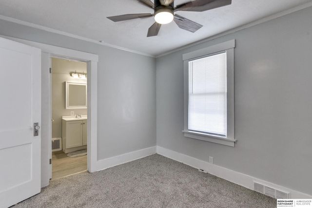 4546 N 41st Street, Omaha, NE 68111