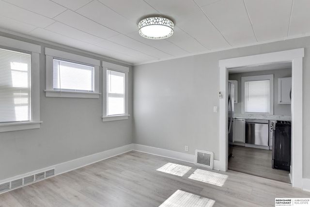 4546 N 41st Street, Omaha, NE 68111