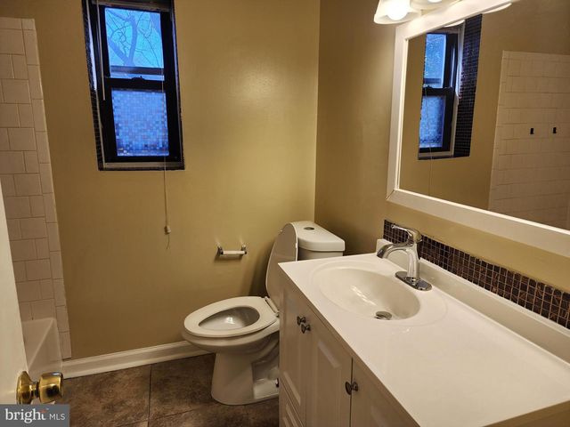 5002 JUST STREET, Washington, DC 20019