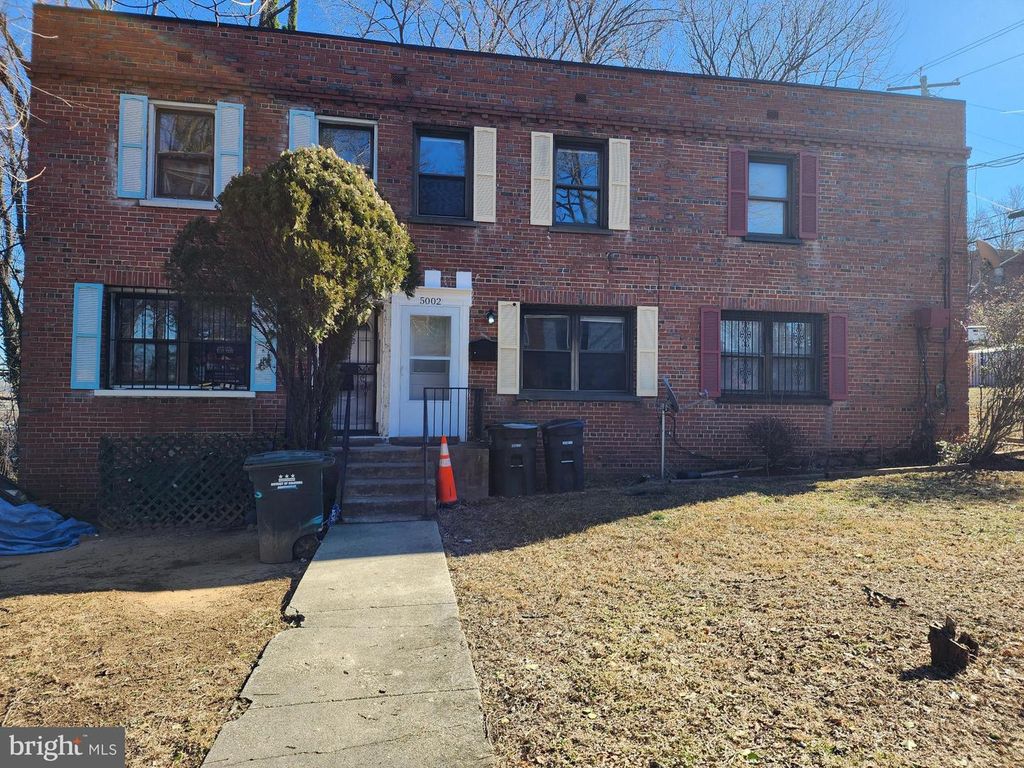 5002 JUST STREET, Washington, DC 20019