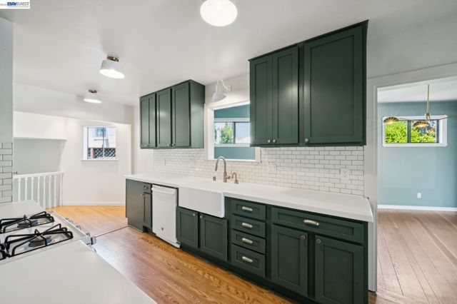 1813 High St, Alameda, CA 94501