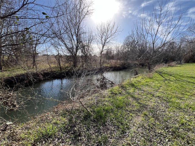 1800 County Road 330, Granger, TX 76530