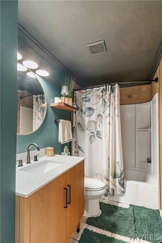 4225 Polly Lane, Hamburg, NY 14075