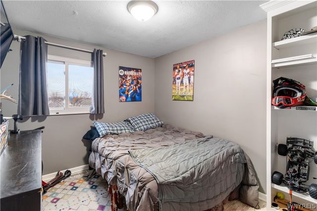 4225 Polly Lane, Hamburg, NY 14075