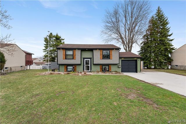 4225 Polly Lane, Hamburg, NY 14075