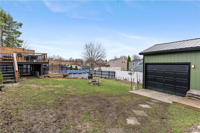 4225 Polly Lane, Hamburg, NY 14075