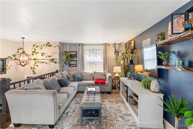 4225 Polly Lane, Hamburg, NY 14075