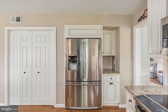 12852 VALLEYWOOD DR, Woodbridge, VA 22192