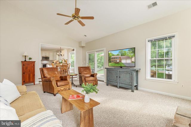 12852 VALLEYWOOD DR, Woodbridge, VA 22192
