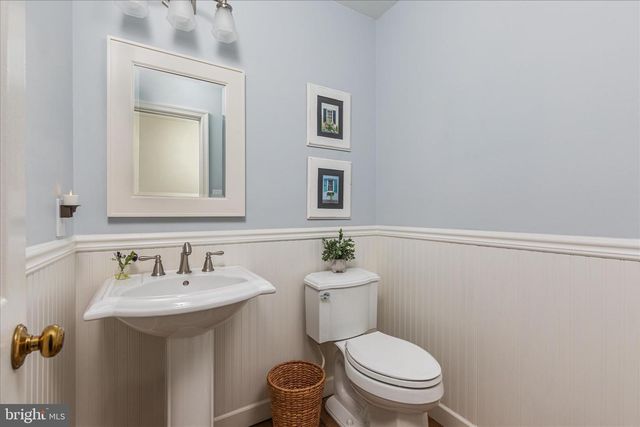 12852 VALLEYWOOD DR, Woodbridge, VA 22192