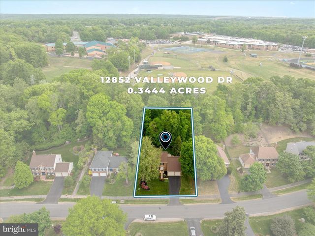 12852 VALLEYWOOD DR, Woodbridge, VA 22192