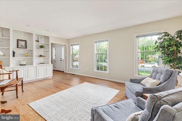12852 VALLEYWOOD DR, Woodbridge, VA 22192