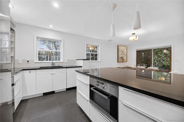 13 Cedar Place, Rye, NY 10580
