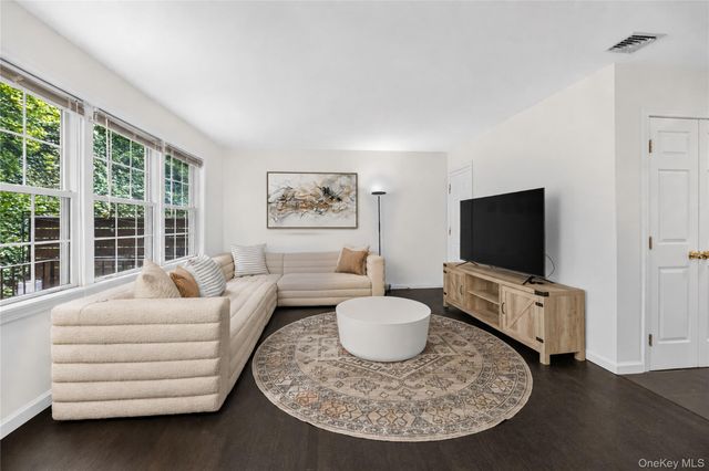 13 Cedar Place, Rye, NY 10580
