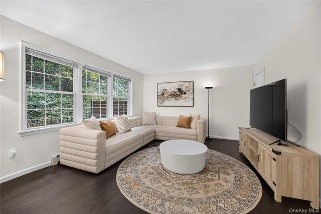 13 Cedar Place, Rye, NY 10580