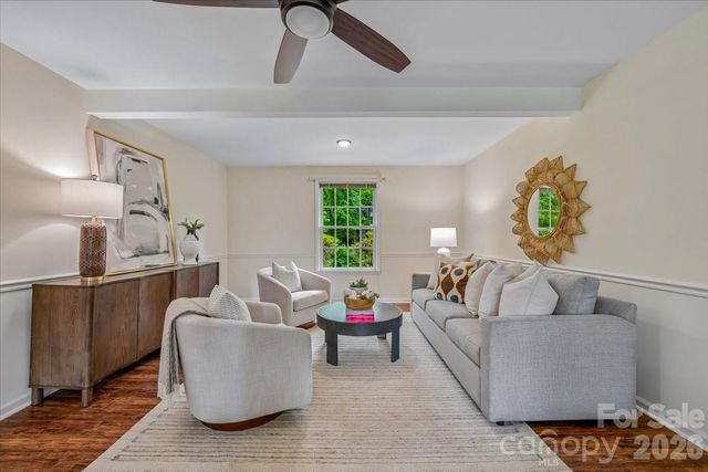 1024 Court Drive, Charlotte, NC 28211