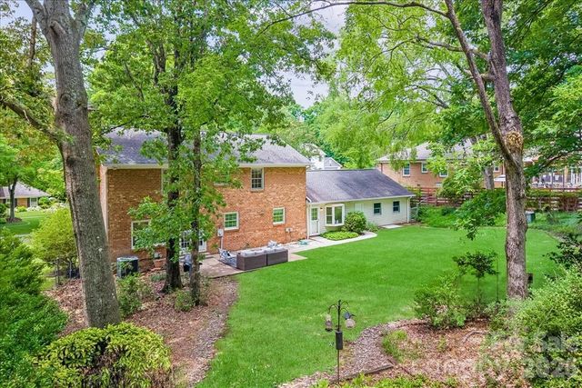 1024 Court Drive, Charlotte, NC 28211