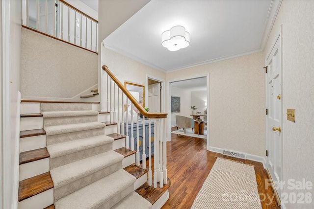 1024 Court Drive, Charlotte, NC 28211