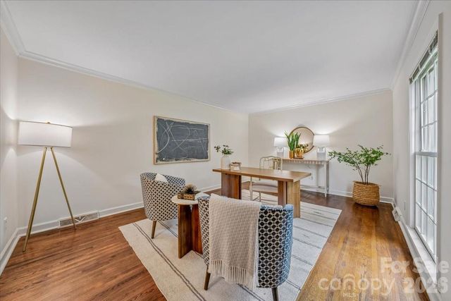 1024 Court Drive, Charlotte, NC 28211