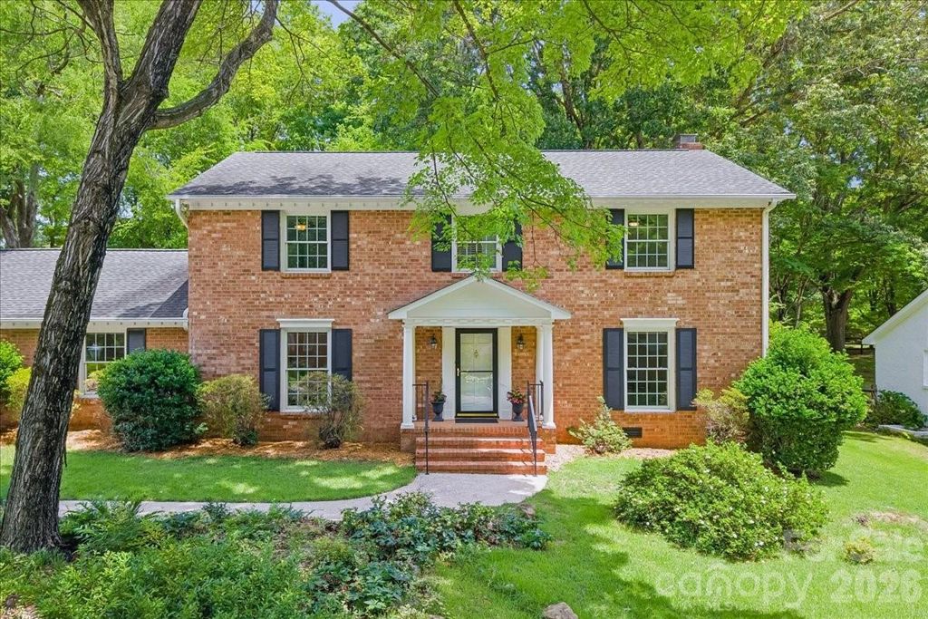 1024 Court Drive, Charlotte, NC 28211