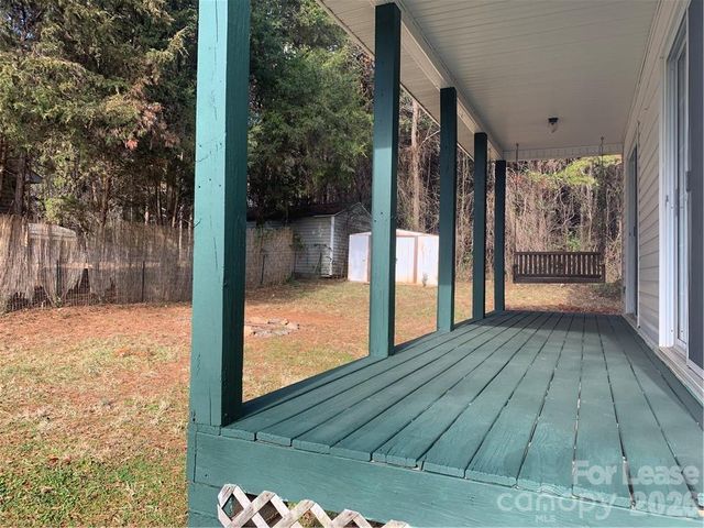 7469 Katherine Drive, Denver, NC 28037