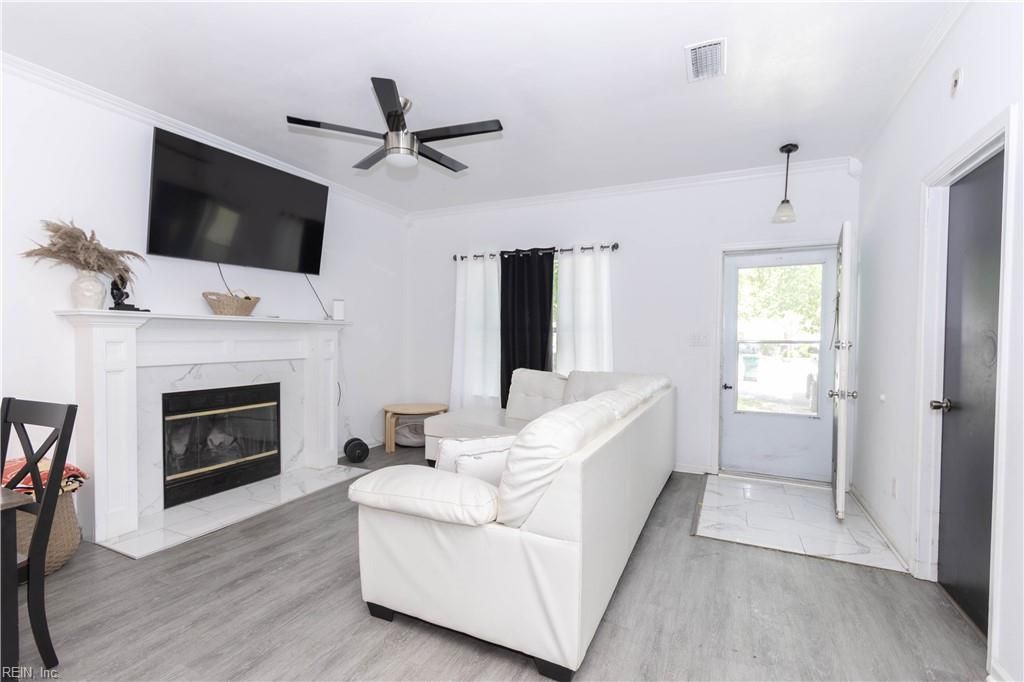 4309 Turpin PL, Newport News, VA 23602