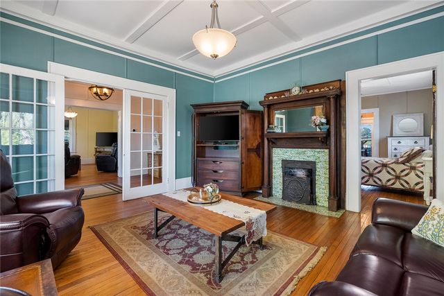 208 S Tugaloo Street, Walhalla, SC 29691
