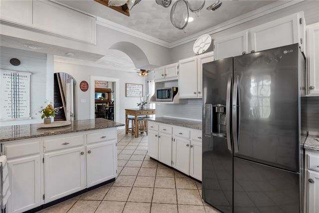 208 S Tugaloo Street, Walhalla, SC 29691