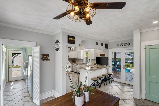 208 S Tugaloo Street, Walhalla, SC 29691