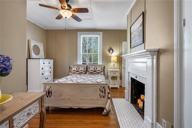 208 S Tugaloo Street, Walhalla, SC 29691