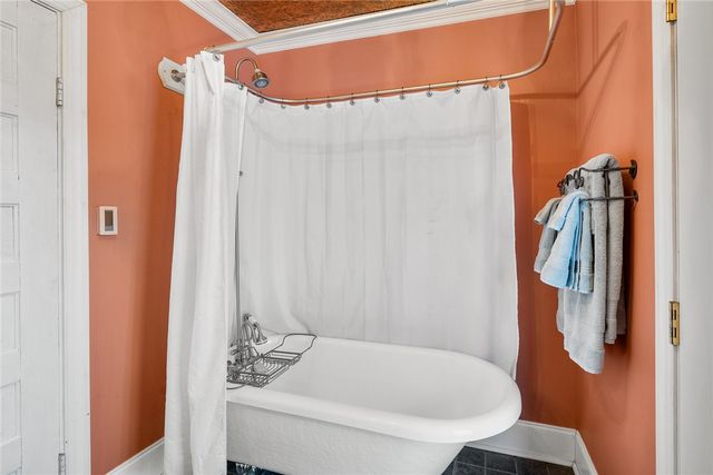 208 S Tugaloo Street, Walhalla, SC 29691